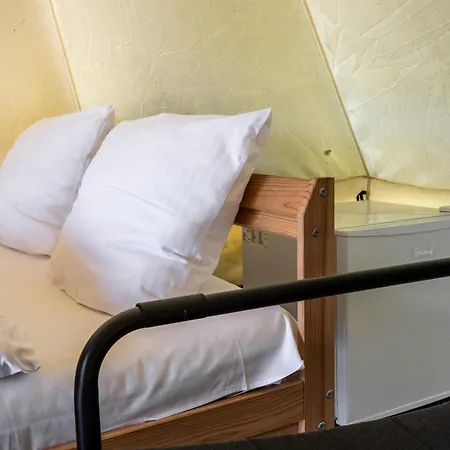 Luxury tent Glamping Szelagowka, Sun & Snow Sorkwity